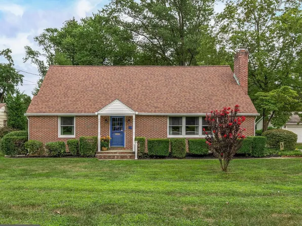 111 Flynn Ave, Moorestown, NJ 08057