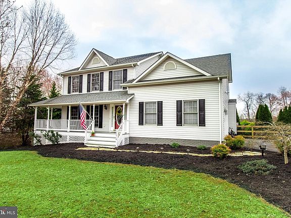 3rd image of 14016 Dutch Dr