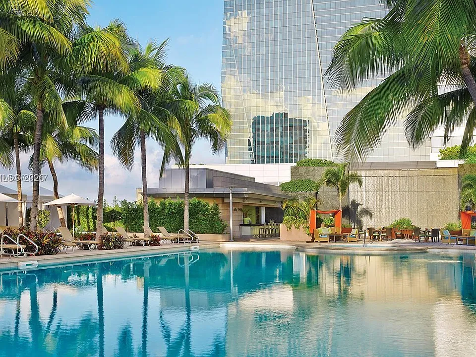 1435 Brickell Ave #3307