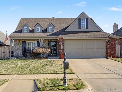 909 S Desert Palm Ave, Broken Arrow, OK, 74012
