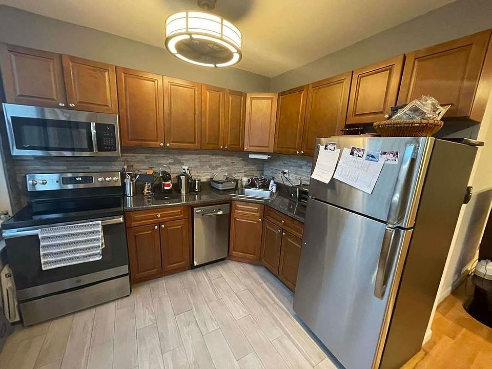 1st image of 30-11 Broadway #210