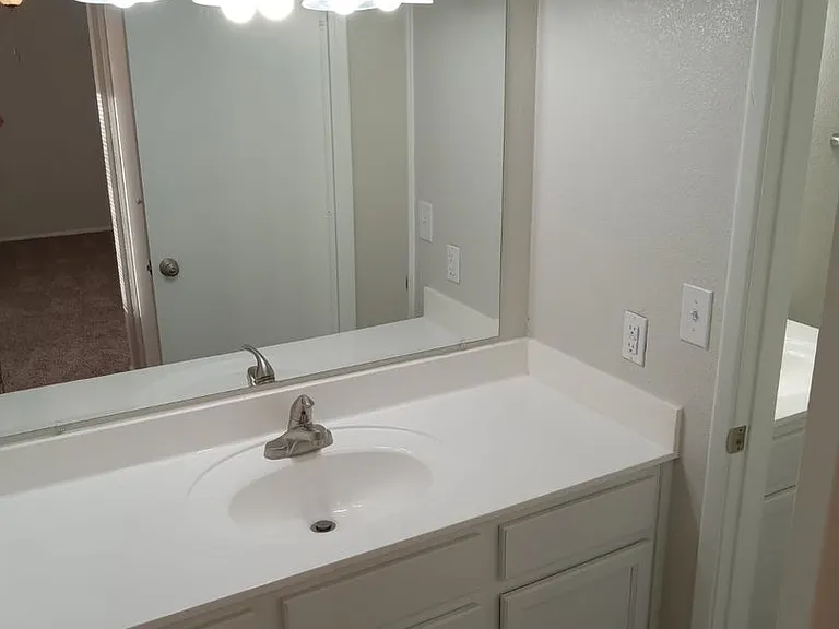 Ponderosa Ranch Apartments — Photo 25