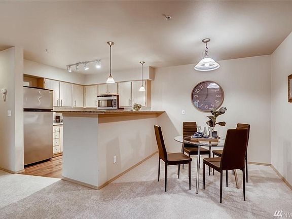 * New vinyl flooring and stainless steel appliances not shown in photos.