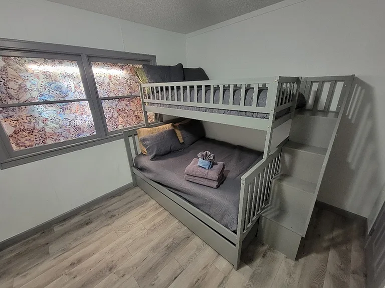 810 N Humphreys St — Photo 35