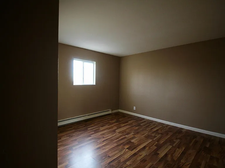 200 Maple Park Dr — Photo 7