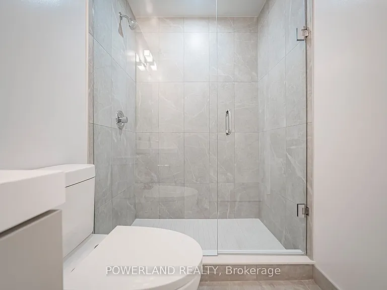 5858 Yonge St #2423 — Photo 31