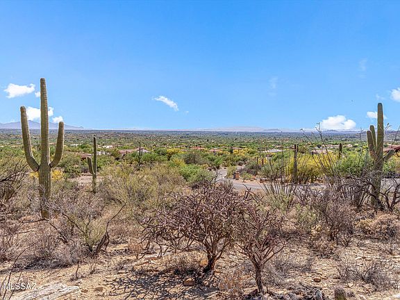 2nd image of 5400 N Avenida De La Colina