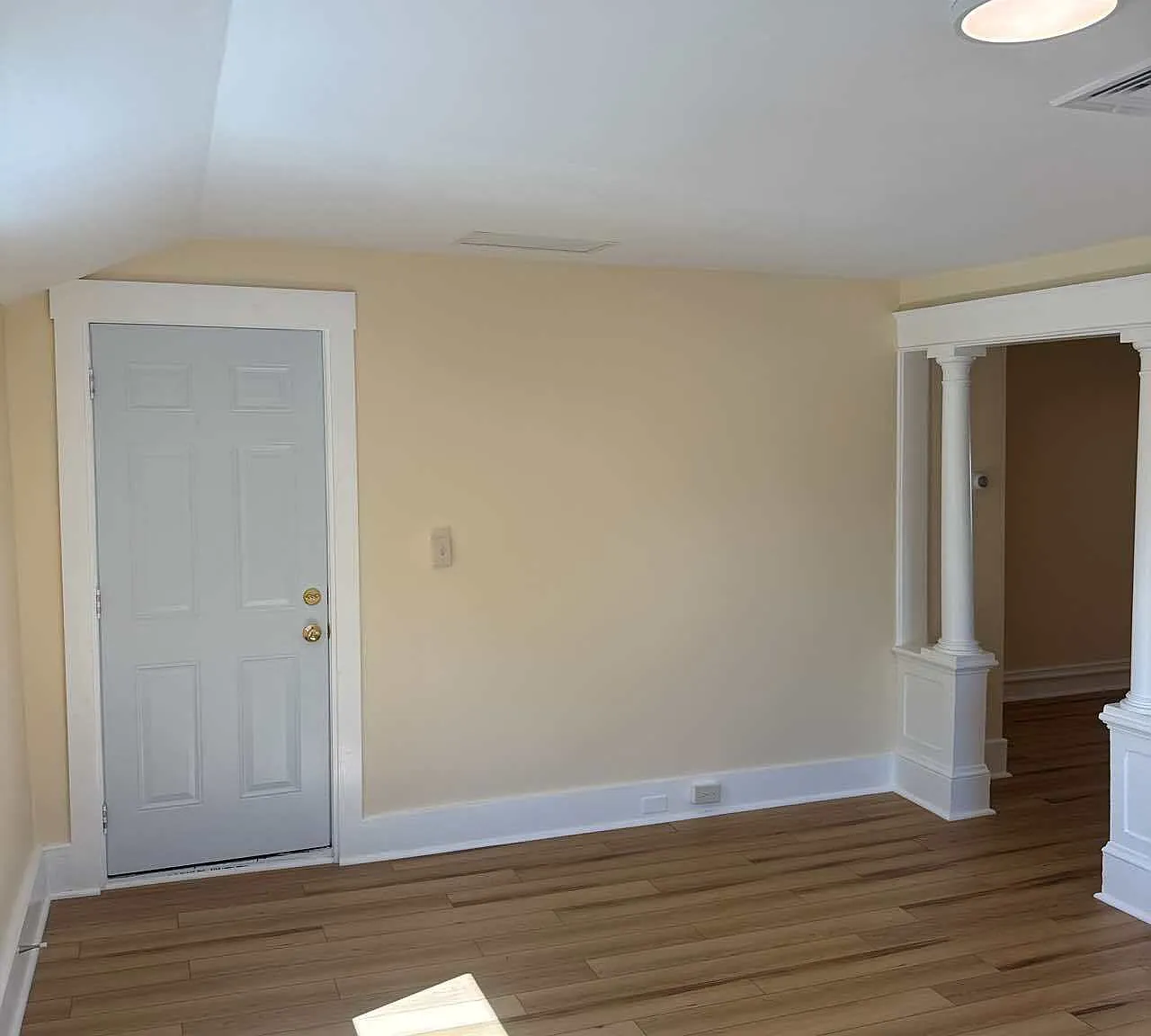 20 Hungerford Ter — Photo 4