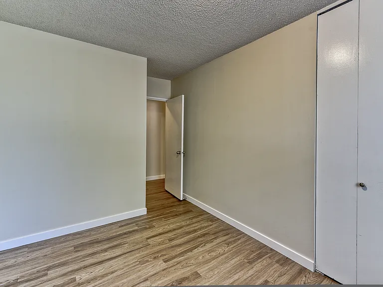 738 14th Ave SW #4C — Photo 22