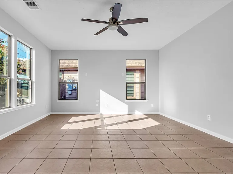 29488 Salem Fields Dr — Photo 16