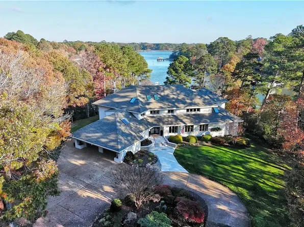 3300 Upper Palace Grn, Virginia Beach, VA 23452