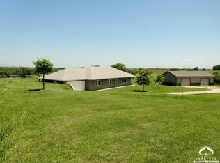 6486 106th St, Ozawkie, KS 66070