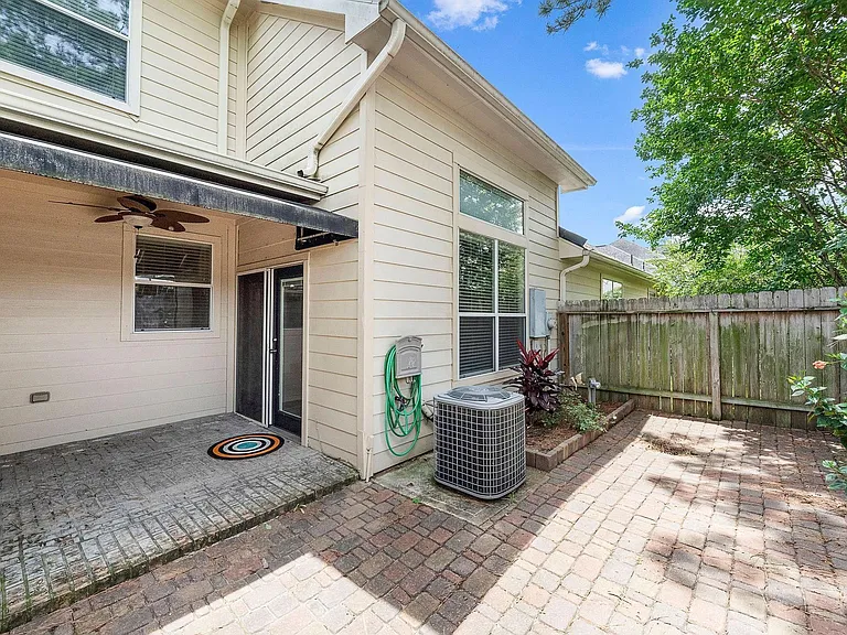 816 Sterling Creek Cir — Photo 20