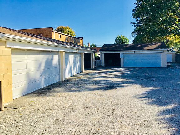 3rd image of 21045 Southbend Cir APT 3