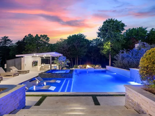 1251 Falcon Dr, Grapevine, TX 76051