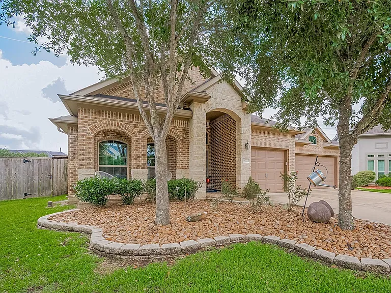 4227 Lodge Ranch Ct — Photo 2