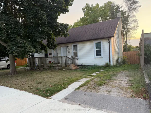 81 Givins St, Woodstock, ON N4S 5Y8