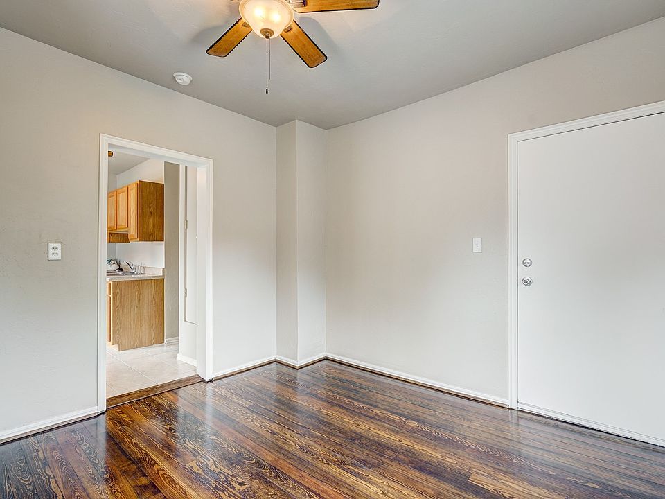1st image of 440 Elm Ave APT 3