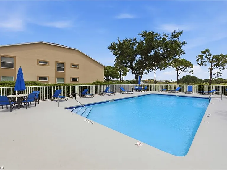 26751 Clarkston Dr #102 — Photo 31