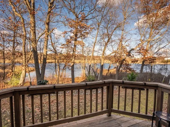 1200 Salem St APT 176, Lynnfield, MA 01940