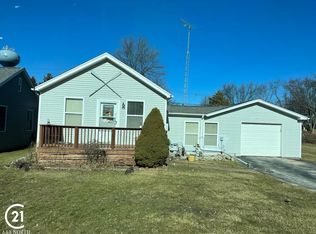 7299 Cedar Rd, Lexington, MI 48450