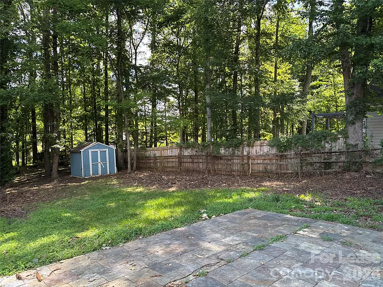 9419 Oren Thompson Rd — Photo 32