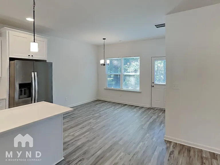 8019 Pleasant Grove Rd — Photo 8