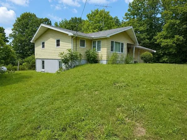 12215 Leonard St, Nunica, MI 49448