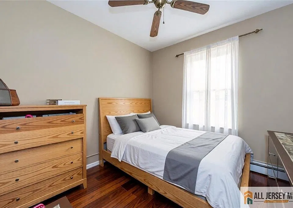 13 Caroline Ave #0