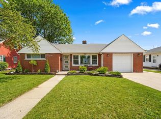 7609 20th Ave, Kenosha, WI 53143
