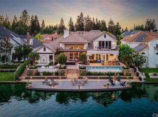 561 E Chesapeake Cir, Fresno, CA