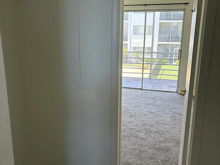 4500 N Flagler Dr #C9 — Photo 11