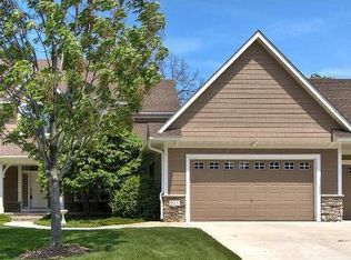 943 Wild Rose Ct, Eagan, MN 55123