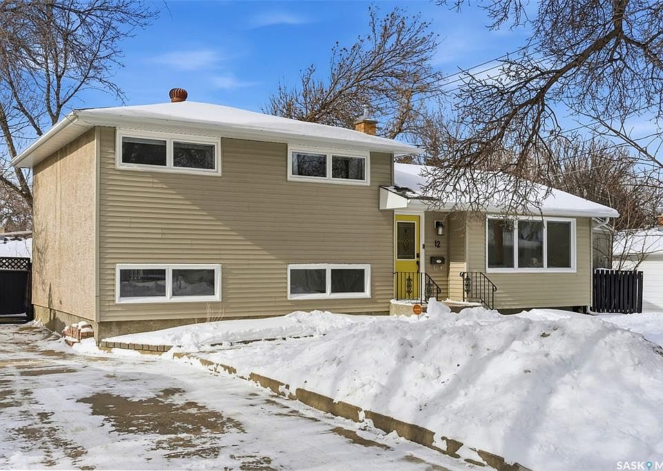 1st image of 12 Montgomery ROAD