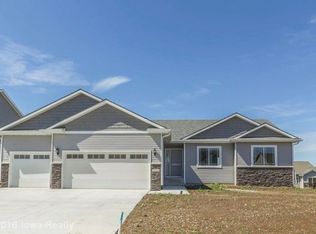 2530 Tracy Ave, Van Meter, IA 50261