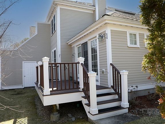 4th image of 410 Salem St APT 1310