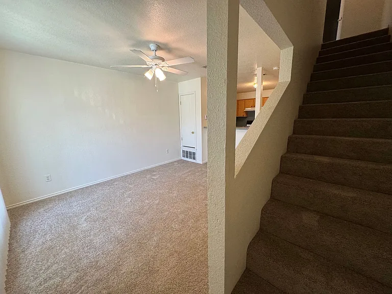 4508 Mattie Dr — Photo 9
