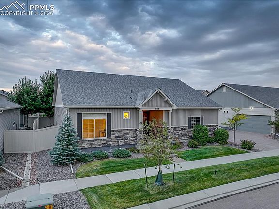 2nd image of 6717 Golden Briar Ln