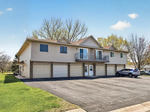 732 Parkside Dr #732H, Vadnais Heights, MN 55127