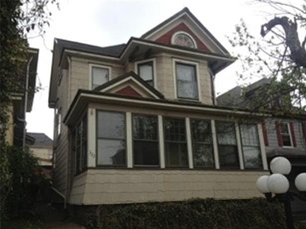 1st image of 322 Vine St