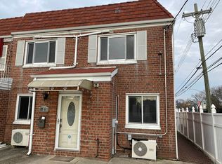7741 170th St, Fresh Meadows, NY 11366