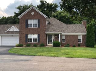 1802 Eagle Creek Pl, Lyndon, KY 40222