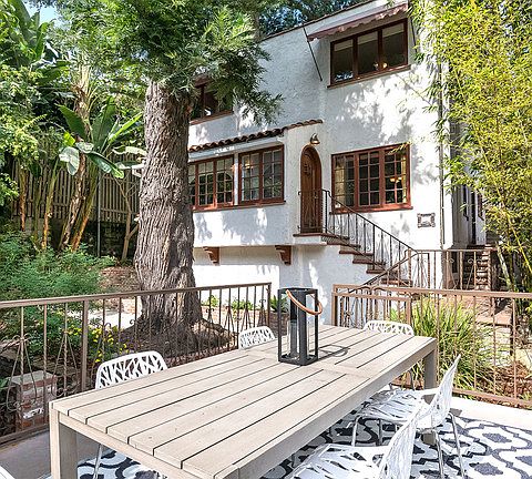 4th image of 8607 Wonderland Ave