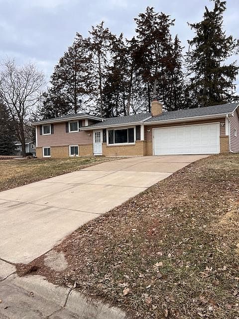 1st image of 8624 Cherokee Dr N