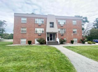 99 Cluff Crossing Rd APT E5, Salem, NH 03079