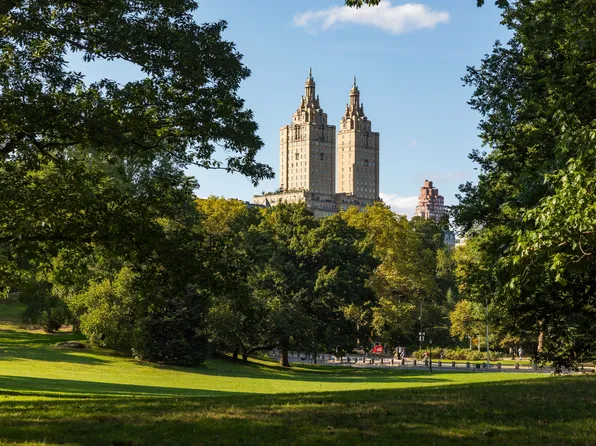 146 Central Park West image 1 of 16