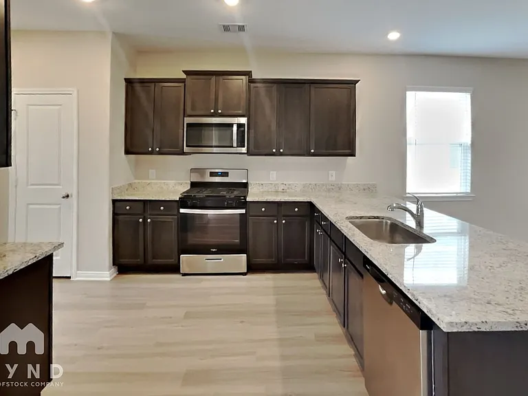 15514 Caramel Springs Dr — Photo 4