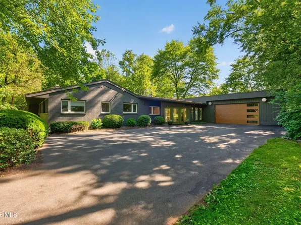 4232 Vineyard Rd, Toledo, OH 43623
