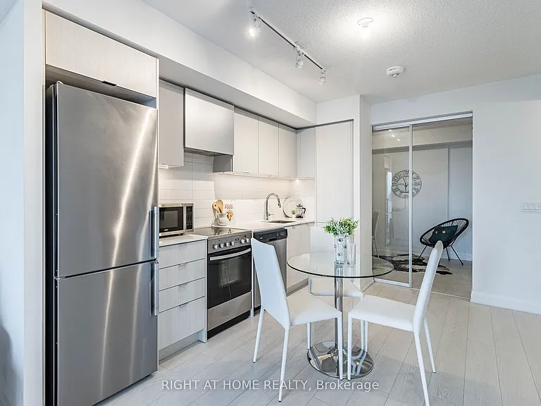 30 Gibbs Rd #2610 — Photo 11