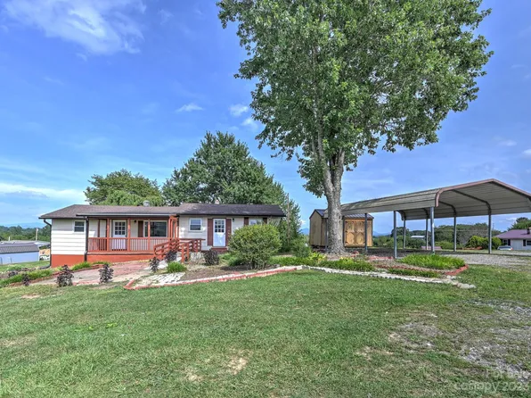 22 C Gillespie Way, Leicester, NC 28748